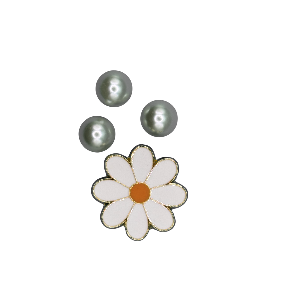 Lola's Pearls
