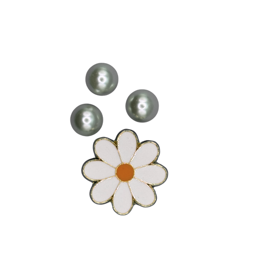Lola's Pearls